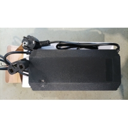 60V 20AH Elektrinio motorolerio pakrovejas ličio baterijoms